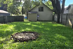 1918 Franklin St, Muskegon, MI 49441 - Photo 3