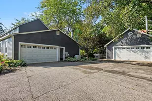 9712 Timber Hill Ct, Dexter, MI 48130 - Photo 5