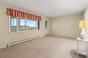 304 S Ferry St, Ludington, MI 49431 - Photo 9