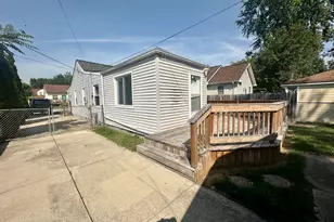 22464 Rein Ave, Eastpointe, MI 48021 - Photo 3