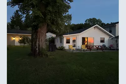 11334 E Shore Drive, Delton, MI 49046 - Photo 9