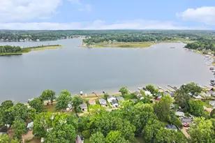 11334 E Shore Dr, Delton, MI 49046 - Photo 17