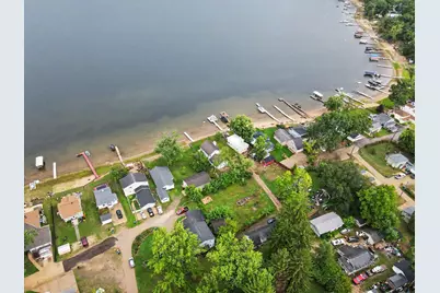 11334 E Shore Drive, Delton, MI 49046 - Photo 13