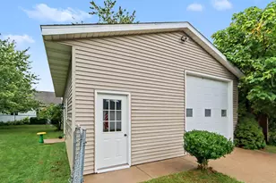 11334 E Shore Dr, Delton, MI 49046 - Photo 21