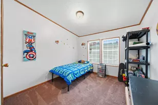 1559 Briarwood Dr, Adrian, MI 49221 - Photo 21