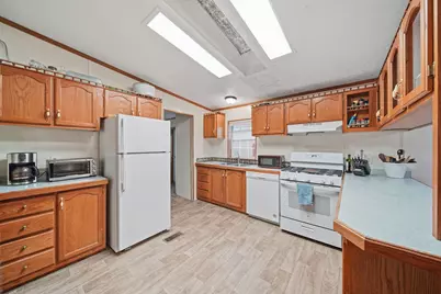 1559 Briarwood Drive, Adrian, MI 49221 - Photo 7