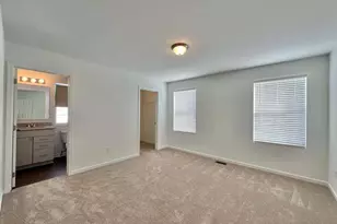 10284 Swan Lake Cir, Ypsilanti, MI 48197 - Photo 21