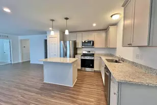 10284 Swan Lake Cir, Ypsilanti, MI 48197 - Photo 3
