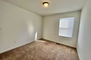 10284 Swan Lake Cir, Ypsilanti, MI 48197 - Photo 27