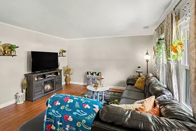 2423 Eastfield Drive, Niles, MI 49120 - Photo 5
