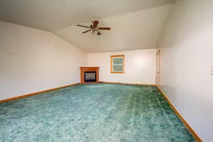 104 Dale Dr, Houghton Lake, MI 48629 - Photo 7