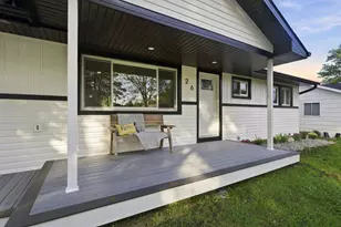 26 N Eagle St, New Buffalo, MI 49117 - Photo 1