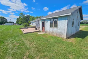 6597 W Walton Rd, Blanchard, MI 49310 - Photo 5