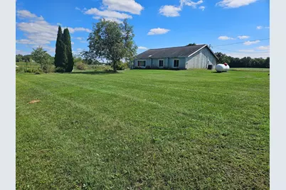 6597 W Walton Road, Blanchard, MI 49310 - Photo 1