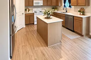 247 Sandhill Ct, White Lake, MI 48386 - Photo 15