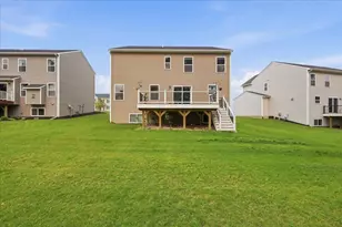 247 Sandhill Ct, White Lake, MI 48386 - Photo 3