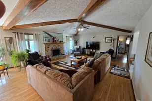 43164 Hillcrest Dr, Sterling Heights, MI 48313 - Photo 9