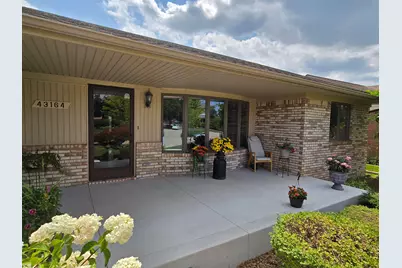 43164 Hillcrest Drive, Sterling Heights, MI 48313 - Photo 3