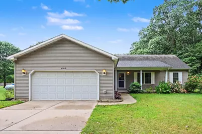 69018 Nautical Drive, Edwardsburg, MI 49112 - Photo 1