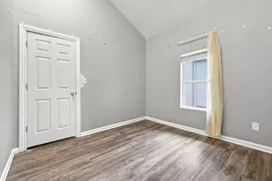 39 Cedarhurst Pl, Detroit, MI 48203 - Photo 11
