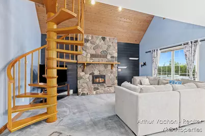 331 Conkey Drive, Fenwick City, MI 48834 - Photo 5