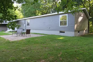 9560 N Meridian Rd, Pleasant Lake, MI 49272 - Photo 5