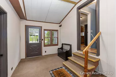 2034 Acton Road NW, Grand Rapids, MI 49504 - Photo 17