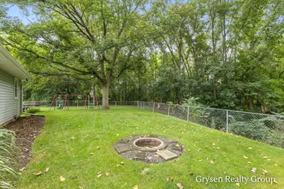2034 Acton Road NW, Grand Rapids, MI 49504 - Photo 23