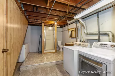 2034 Acton Road NW, Grand Rapids, MI 49504 - Photo 21