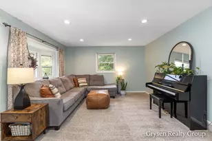 2034 Acton Rd NW, Grand Rapids, MI 49504 - Photo 5