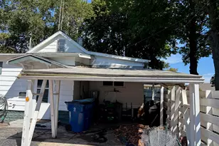 808 Anderson St, Ludington, MI 49431 - Photo 23