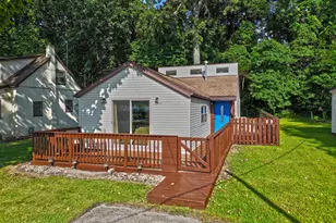 63432 N Lakeshore Dr, Dowagiac, MI 49047 - Photo 1