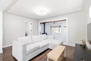 6655 Berwyn St, Dearborn Heights, MI 48127 - Photo 5