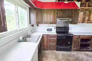 3871 W Bacon Rd, Hillsdale, MI 49242 - Photo 15