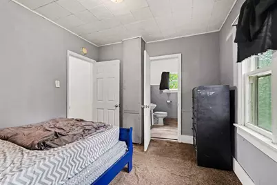 952 Calvary Avenue NW, Grand Rapids, MI 49504 - Photo 7