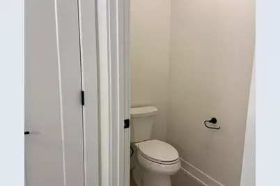 723 Violet Way, Saint Joseph, MI 49085 - Photo 15