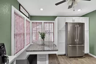 71 N Mason Ave, Battle Creek, MI 49037 - Photo 9