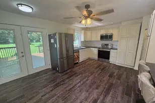 5910 Orchard Ct, Lansing, MI 48911 - Photo 11