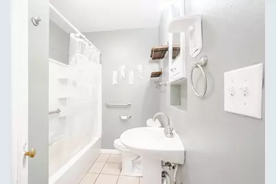 90 W Kingman Avenue, Battle Creek, MI 49014 - Photo 15