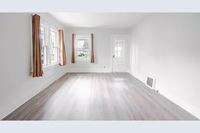 90 W Kingman Avenue, Battle Creek, MI 49014 - Photo 11