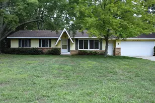 2989 Memorial Dr, Holland, MI 49424 - Photo 1