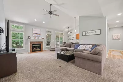 1172 Lexington Boulevard, Jackson, MI 49201 - Photo 3