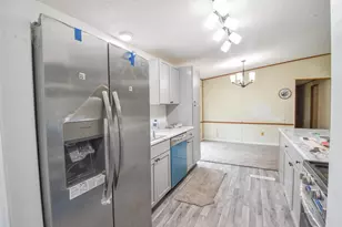 8820 S Lake Pleasant Rd, Hillsdale, MI 49242 - Photo 15