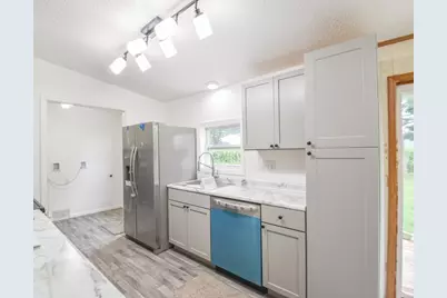 8820 S Lake Pleasant Road, Hillsdale, MI 49242 - Photo 13