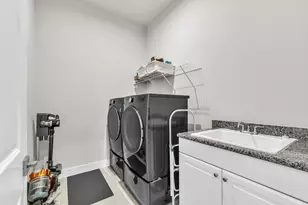 628 Pine Cir, Ann Arbor, MI 48105 - Photo 33