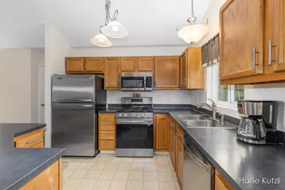 1226 S Hill Drive, Sparta, MI 49345 - Photo 7