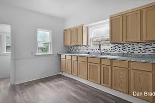 742 Myrtle St NW, Grand Rapids, MI 49504 - Photo 7