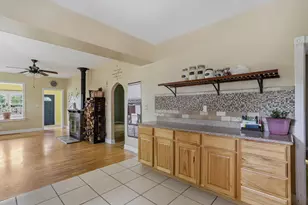 1982 Fairplain Ave, Benton Harbor, MI 49022 - Photo 13