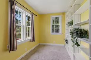 1982 Fairplain Ave, Benton Harbor, MI 49022 - Photo 7