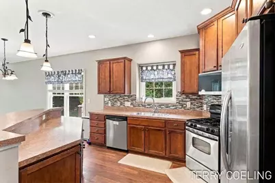 5924 Elmwood Lake Drive, Hudsonville, MI 49426 - Photo 11